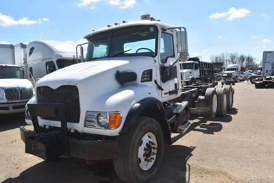 Mack Granite CV713 Tri Axle Cab & Chassis Truck - 400HP, 8Ll Manual