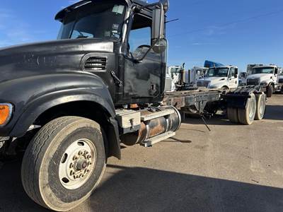 Mack Granite CV713 Tandem Axle Cab & Chassis Truck - 400HP, 9 Speed Manual