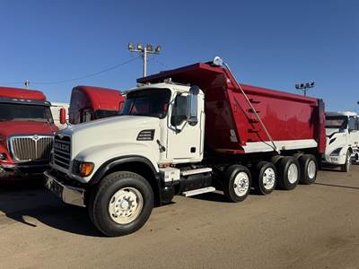 Mack Granite CV713 Tandem Axle Cab & Chassis Truck - 400HP, 8Ll Manual