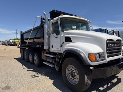 Mack Granite CV713 Tandem Axle Cab & Chassis Truck - 400HP, Automatic