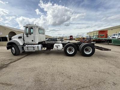 Mack Granite GU713 Tri Axle Cab & Chassis Truck - MP8, 425HP, Automatic