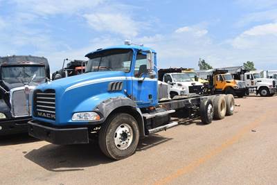 Mack Granite GU813 Tri Axle Cab & Chassis Truck - MP7, 395HP, 8 Speed Manual