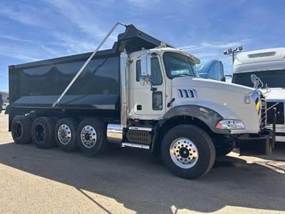 Mack Granite GU813 Tri Axle Cab & Chassis Truck - 415HP, Automatic