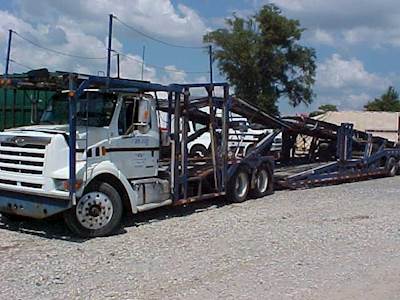 Sterling LT9500 Tandem Axle Car Carrier Truck - Cummins, 370HP, Autoshift