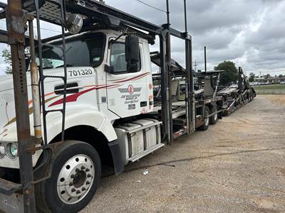 Volvo VAH64300 Tandem Axle Car Carrier Truck - D13, 425HP, 10 Speed Manual