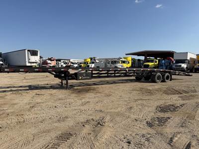 Kaufman 50 FT 3 CAR HAULER Tandem Axle Steel Enclosed Car Carrier Trailer - Spring, Fixed Axle