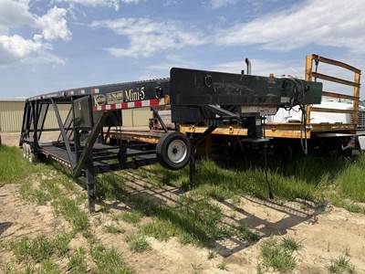 Kaufman MINI 5 CAR Enclosed Car Carrier Trailer