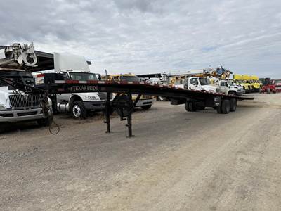 Texas Pride CA84724KGN Enclosed Car Carrier Trailer