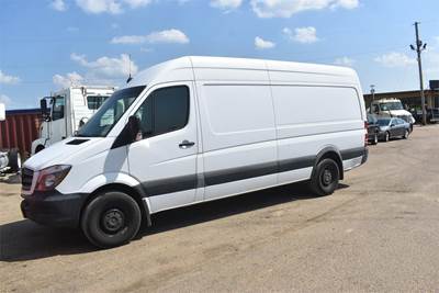 Mercedes-Benz Sprinter 2500 Cargo Van - Automatic
