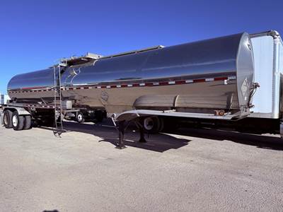 Brenner 7000 GAL Chemical / Acid Tank Trailer
