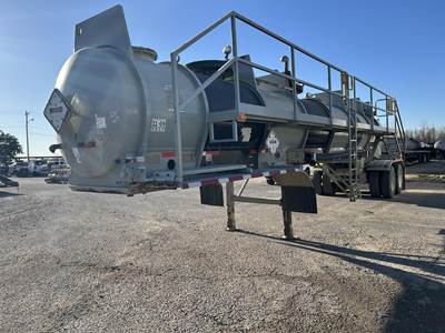 WORLEY WELDING WORKS 3 COMPARTMENT CHEMICAL/ ACID Chemical / Acid Tank Trailer