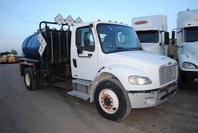 Freightliner M2 106 Single Axle Chemical Tank Truck - Mercedes, 280HP