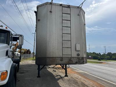Nabors 45 FT CHIP TRAILER Tandem Axle Aluminum Chip Trailer - Spring, Fixed Axle