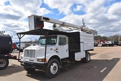 International 4700 Chipper Truck - T444E, 220HP, 6+1 Speed Manual