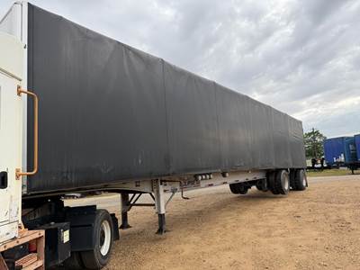 Kruz 48 X 102 CURTAIN SIDE Curtain Side Trailer