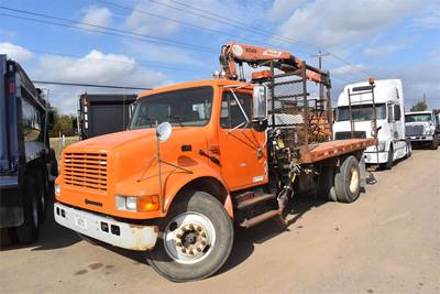 International TRANSTAR 4700 Crane Truck - 2001 PM 8 Knuckle Boom Crane, 6+1 Spd