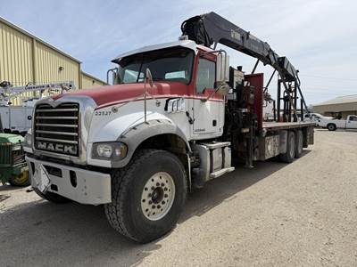 Mack Granite GU713 Crane Truck - 2013 HIAB XS335K HIPRO Knuckle Boom Crane, 10 Spd