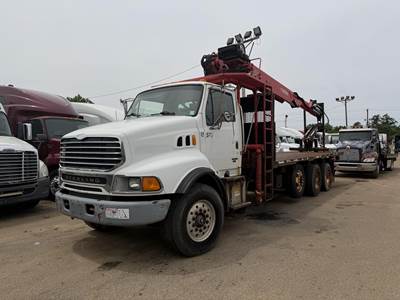 Sterling L9500 Crane Truck - 2004 FASSI F230SE Knuckle Boom Crane, 8Ll
