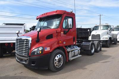 Freightliner Cascadia 113 Day Cab Truck - Detroit 450HP, 12 Speed Dt12 Amt