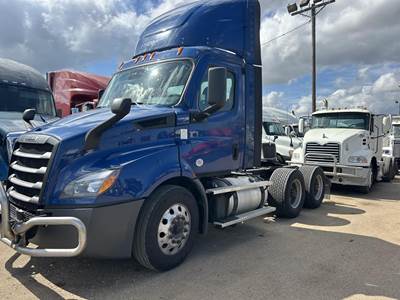 Freightliner Cascadia 116 Day Cab Truck - Detroit 410HP, 12 Speed Dt12 Amt