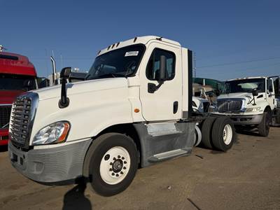 Freightliner Cascadia 125 Single Axle Day Cab Truck - Detroit 410HP, 10 Speed Ultrashift Amt