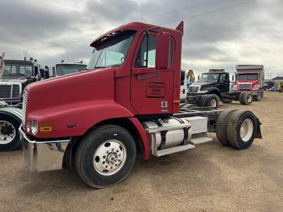Freightliner Century Class 112 Single Axle Day Cab Truck - Mercedes-Benz 350HP, 10 Speed Manual