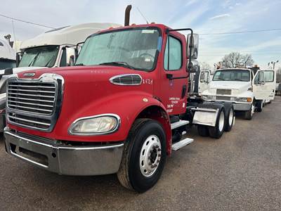 Freightliner M2 112 Day Cab Truck - Mercedes-Benz 410HP, 10 Speed Ultrashift Amt