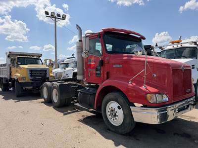 International 9100 Day Cab Truck - Cummins 435HP, 9 Speed Manual