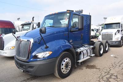 International RH Day Cab Truck - A26 450HP, Amt