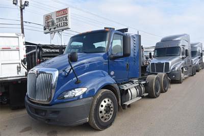 International RH Day Cab Truck - A26 450HP, Amt