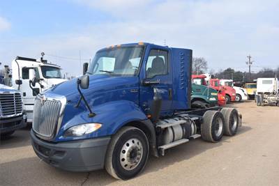 International RH Day Cab Truck - A26 450HP, Amt