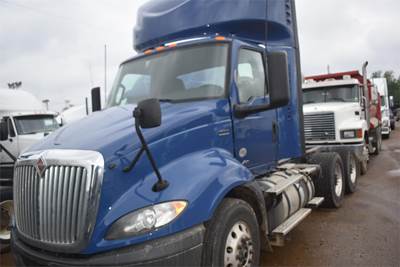 International RH Day Cab Truck - A26 450HP, Amt