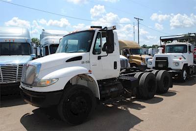 International TranStar 8500 Day Cab Truck - HT-530 350HP