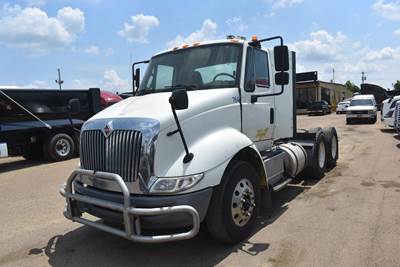 International TranStar 8600 Day Cab Truck - N13 410HP, 10 Speed Manual