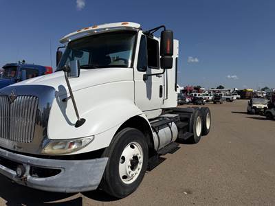 International TranStar 8600 Day Cab Truck - Cummins 380HP, 10 Speed Manual
