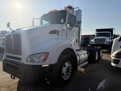Kenworth T440 Day Cab Truck - Paccar 345HP, 10 Speed Ultrashift Amt