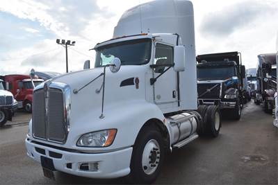 Kenworth T660 Single Axle Day Cab Truck - Cummins 400HP, 10 Speed Manual