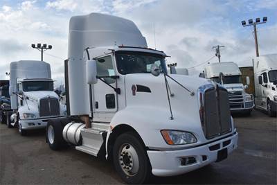 Kenworth T660 Single Axle Day Cab Truck - Cummins 400HP, 10 Speed Manual