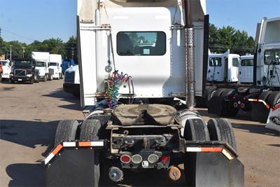 2012 Kenworth T660 Single Axle Day Cab Truck - Paccar 405HP