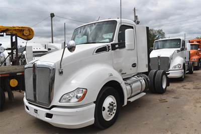 Kenworth T680 Single Axle Day Cab Truck - Cummins 400HP, 10 Speed Ultrashift Amt