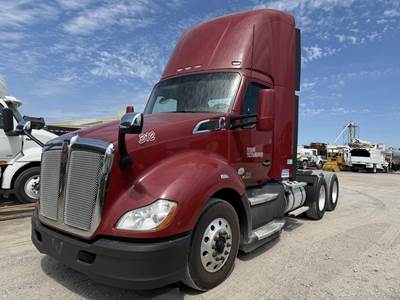 Kenworth T680 Day Cab Truck - Paccar 455HP, 12 Speed Endurant Amt