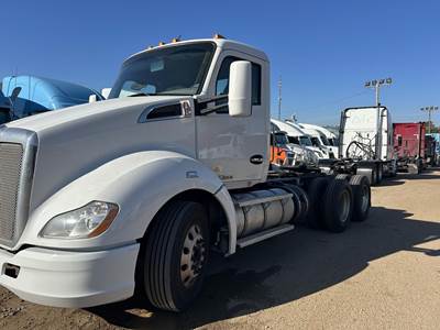 Kenworth T680 Day Cab Truck - Paccar 455HP, 12 Speed Amt