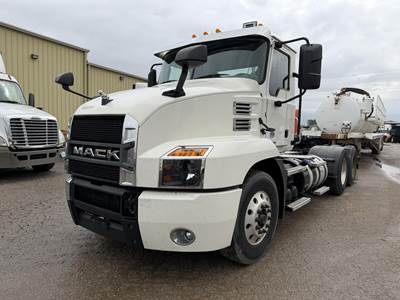 Mack Anthem 64T Day Cab Truck - MP7 425HP, 12 Speed M Drive Amt