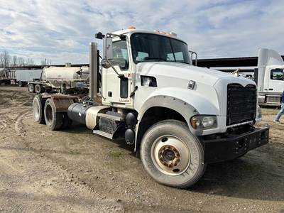 Mack Granite GU713 Day Cab Truck - MP7 425HP, 10 Speed Manual