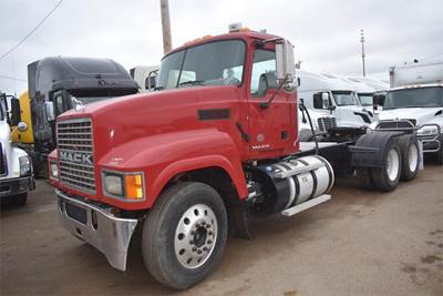 Mack Pinnacle CHU613 Day Cab Truck - MP8 435HP, 10 Speed Autoshift Amt