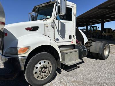 Peterbilt 337 Single Axle Day Cab Truck - Paccar 330HP, Automatic