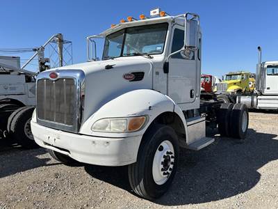 Peterbilt 337 Single Axle Day Cab Truck - Paccar 240HP, Automatic