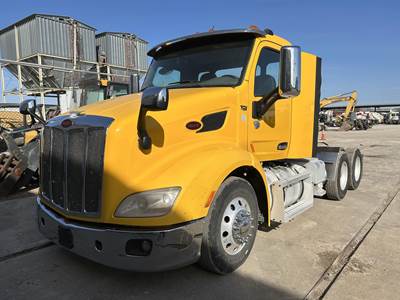 Peterbilt 579 Day Cab Truck - Paccar 455HP, 10 Speed Ultrashift Amt