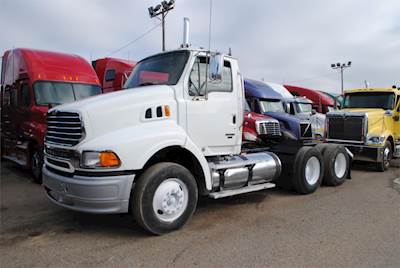 Sterling A9500 Day Cab Truck - Mercedes 450HP