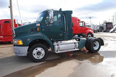 Sterling A9500 Single Axle Day Cab Truck - Mercedes 450HP